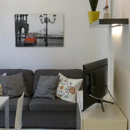 Piazza Malpighi Apartamento *